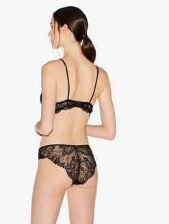 Black Padded Push-up Bra With Leavers Lace Trim