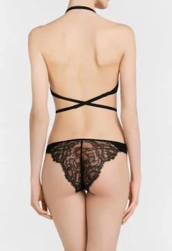 Black T-shirt Multiway Bra With Chantilly Lace