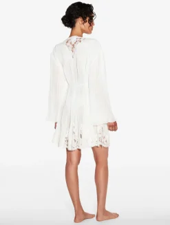 Short Robe In Off White With Cotton Leavers Lace
