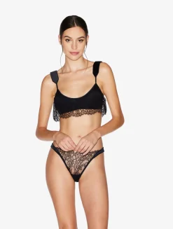 Wireless Bra In Black With Lace Overlay